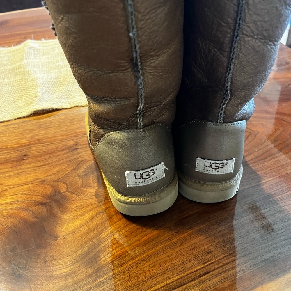 Ugg Brown Boots Size 9